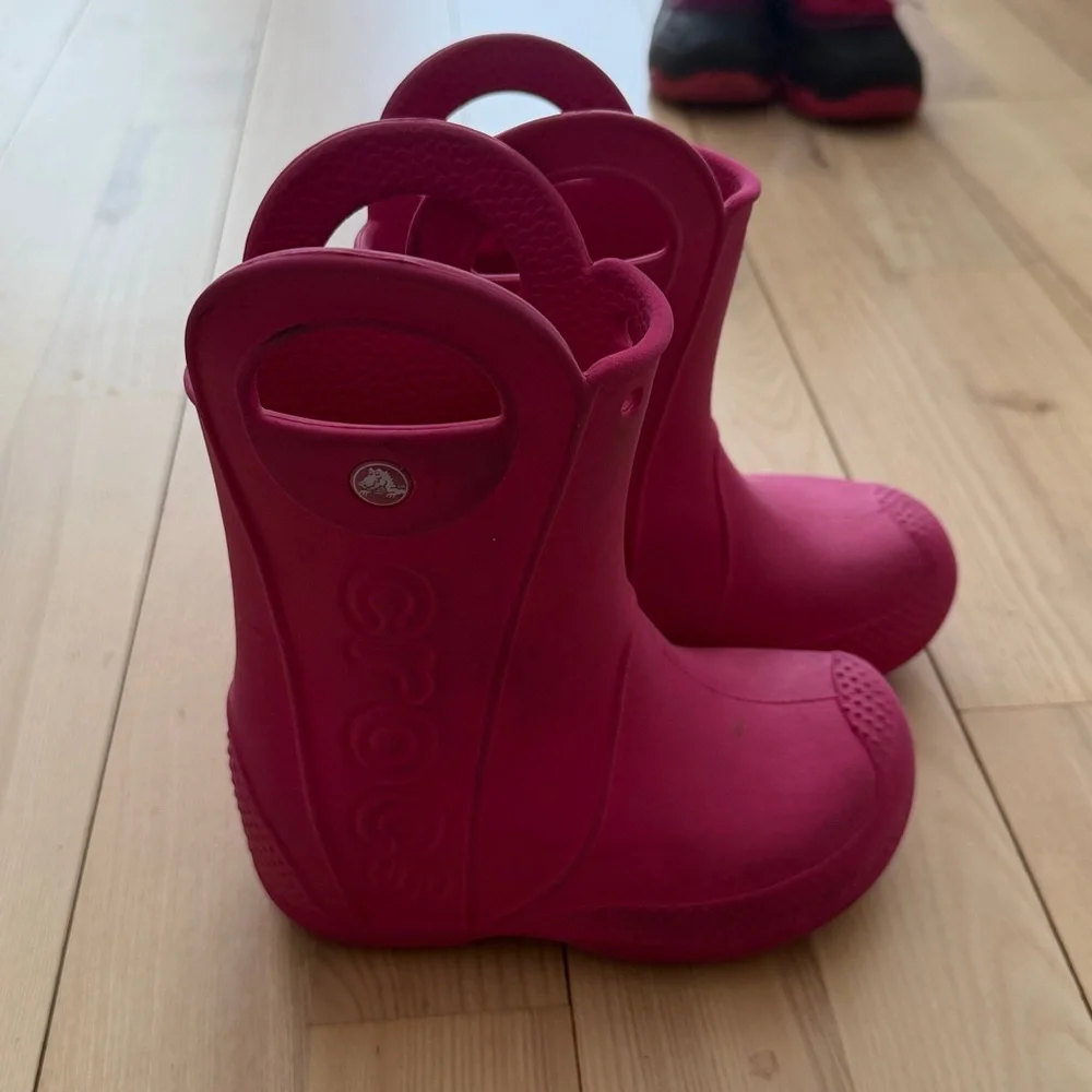 Crocs Pink Boots Size 9 - Picture 3 of 8